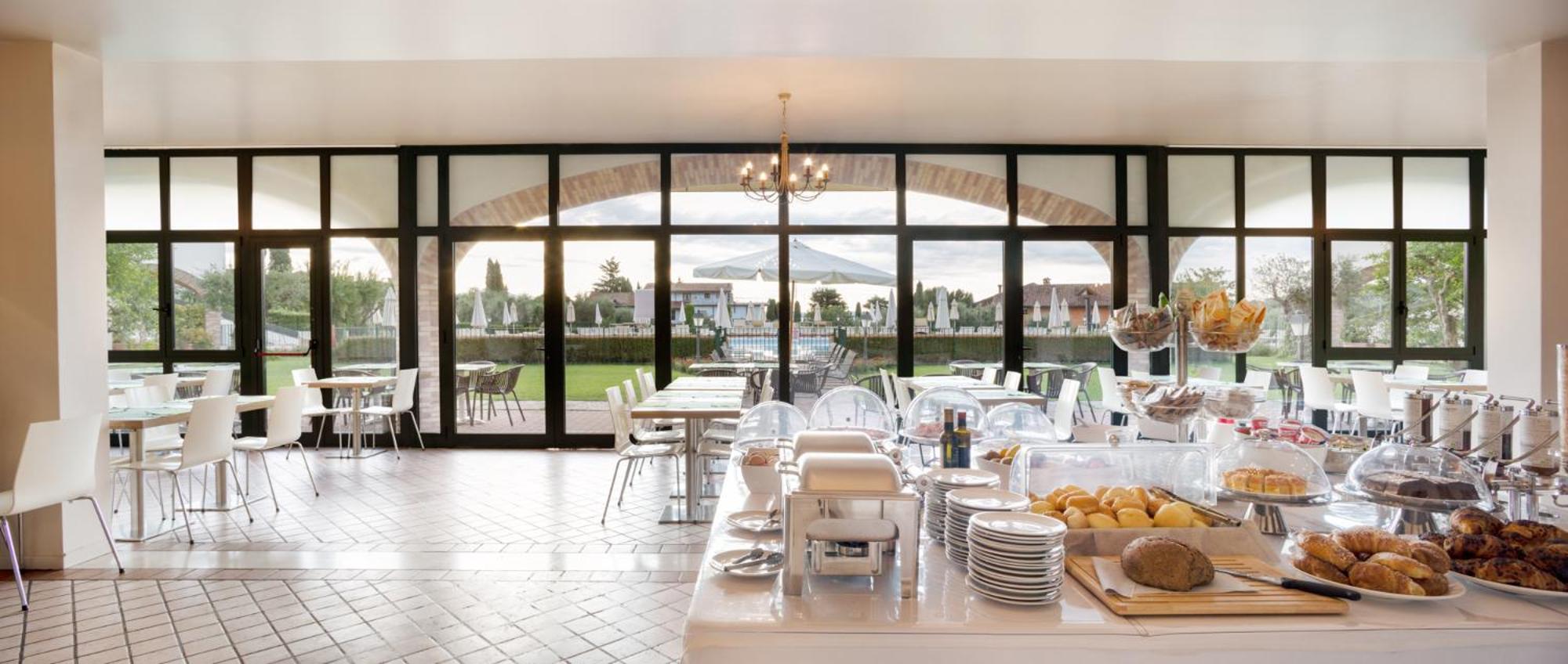 Le Terrazze Sul Lago Hotel & Residence Padenghe sul Garda Exterior photo
