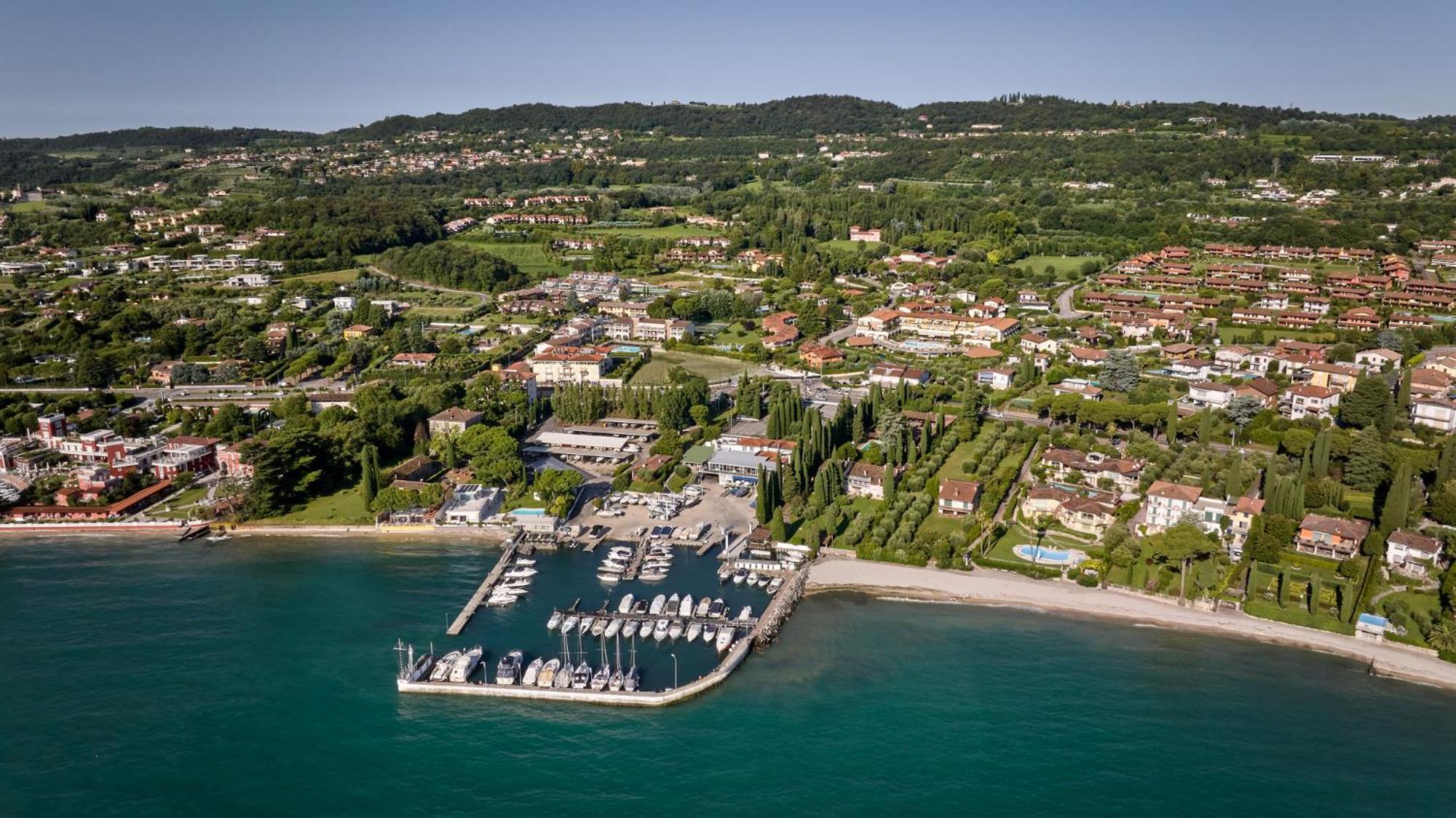 Le Terrazze Sul Lago Hotel & Residence Padenghe sul Garda Exterior photo