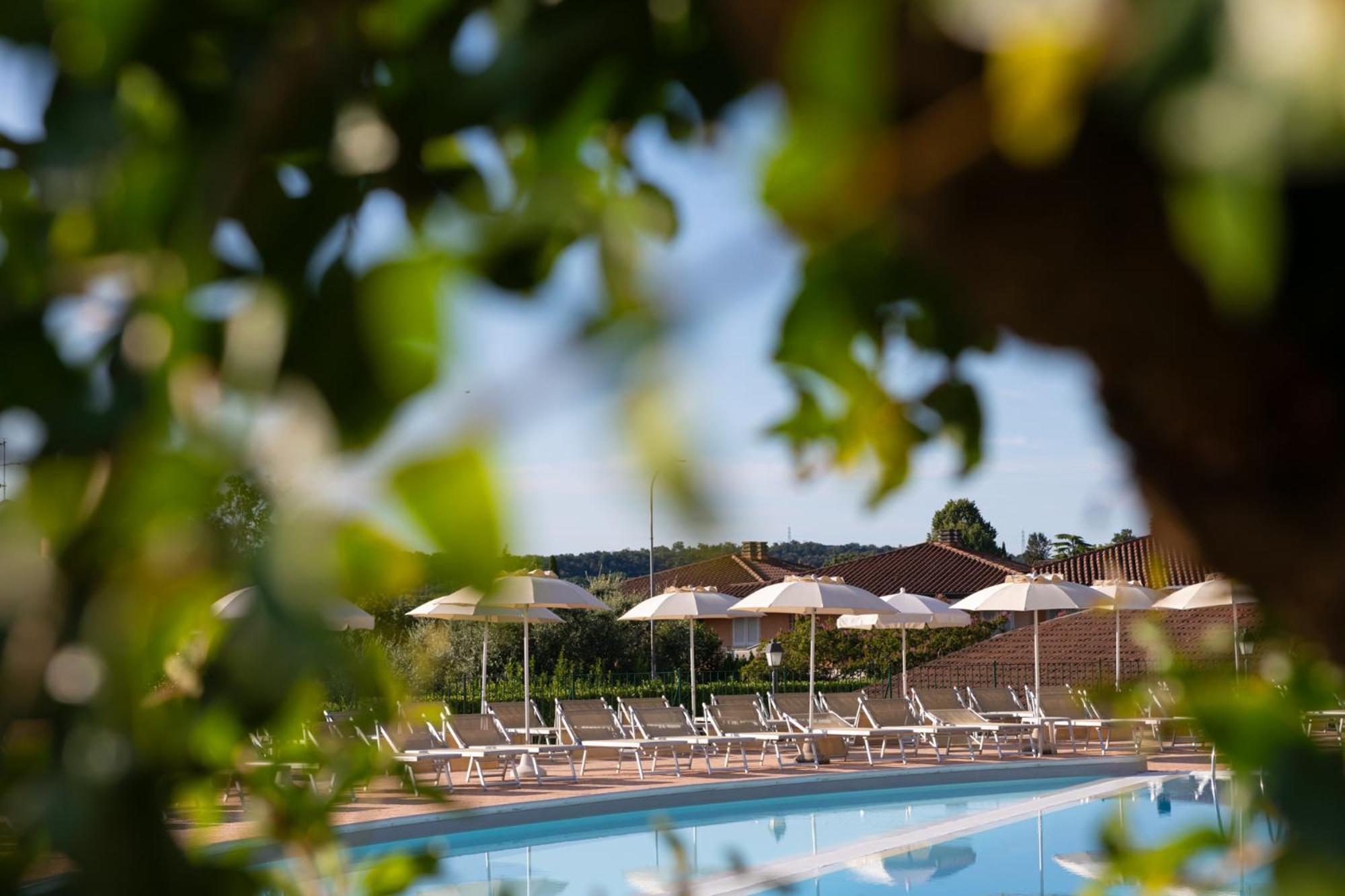 Le Terrazze Sul Lago Hotel & Residence Padenghe sul Garda Exterior photo